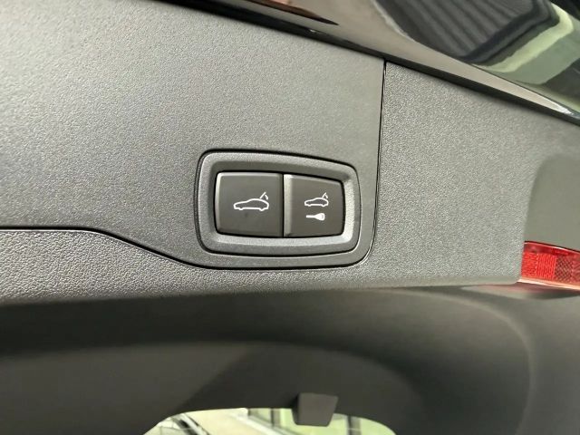 Porsche Taycan 4 Cross Turismo