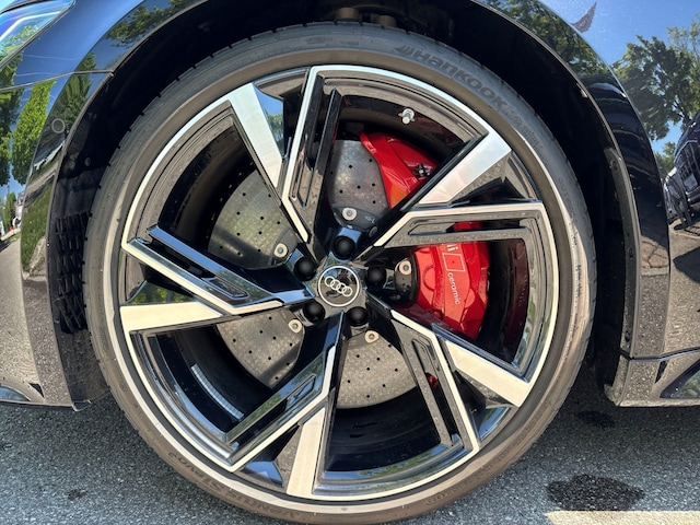 Audi A6 e-tron Avant Performance Quattro