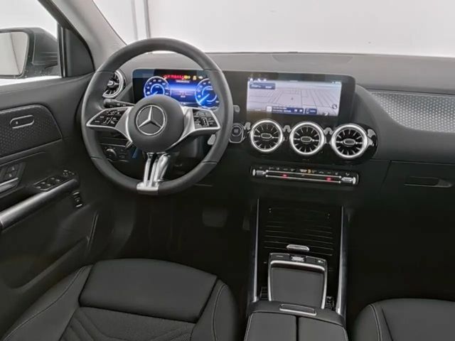 Mercedes-Benz EQA 300 4MATIC