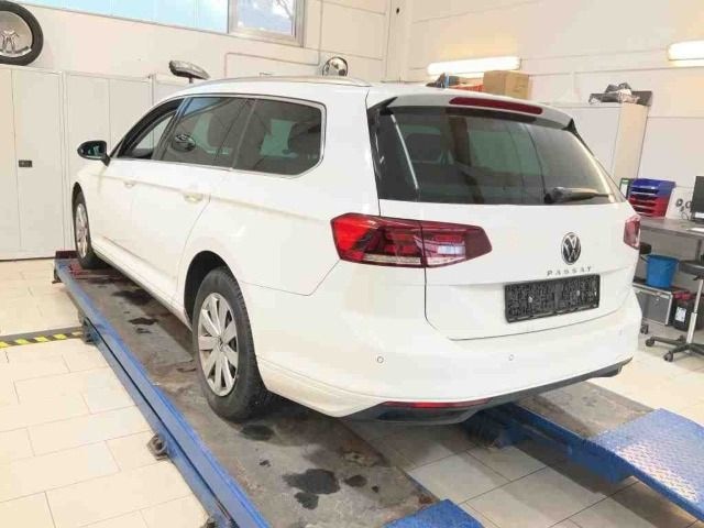 Volkswagen Passat 2.0 TDI Business DSG Variant
