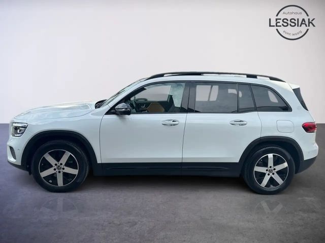 Mercedes-Benz GLB 200 4MATIC GLB 200 d