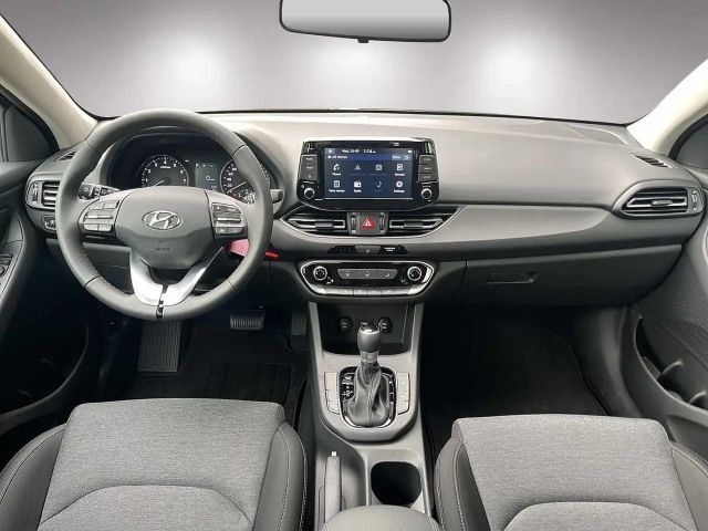 Hyundai i30 Hybrid Select