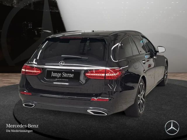 Mercedes-Benz E 220 AVANTGARDE E 220 d Estate