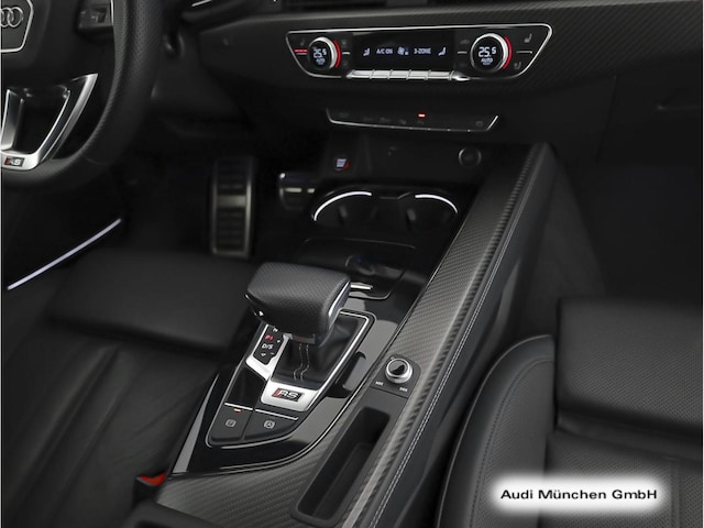 Audi RS4 Avant Quattro