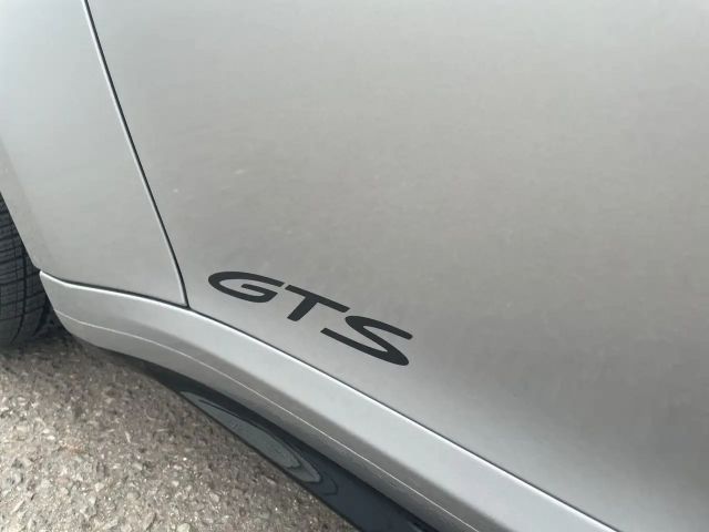 Porsche 992 Carrera Coupé GTS