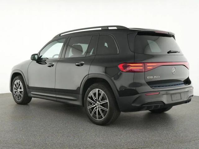 Mercedes-Benz EQB 250 AMG Line