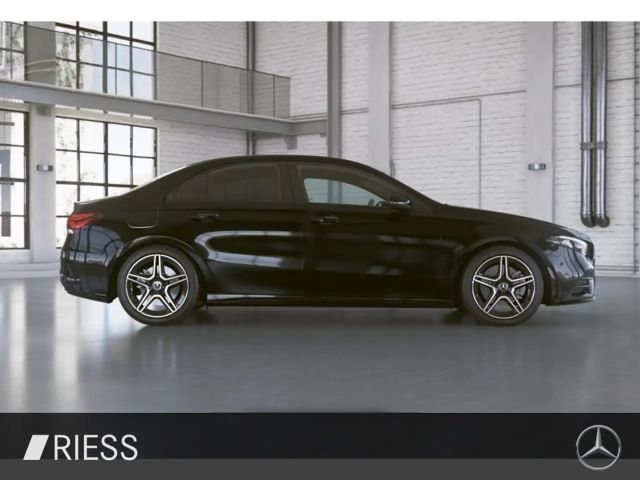 Mercedes-Benz A 250 A 250 e AMG Line