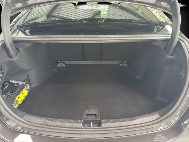 Mercedes-Benz C 300 AMG Line C 300 d Sedan