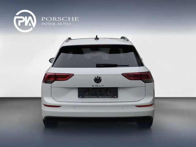 Volkswagen Golf Life Variant