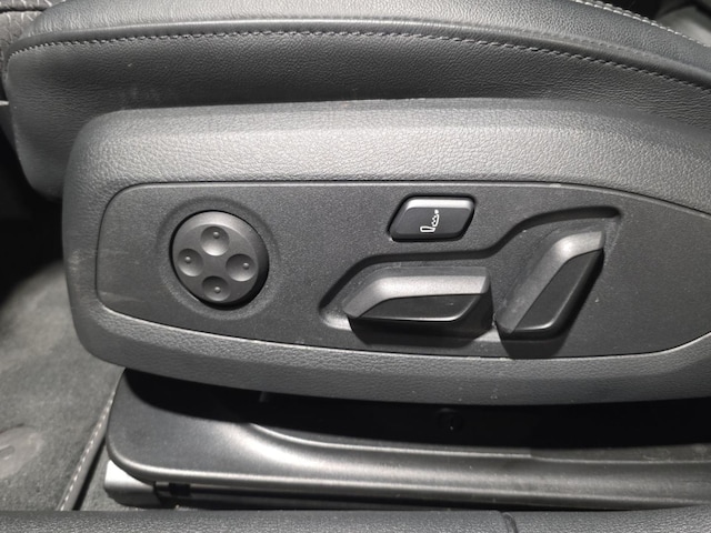 Audi A4 40 TFSI Avant Quattro S-Line S-Tronic