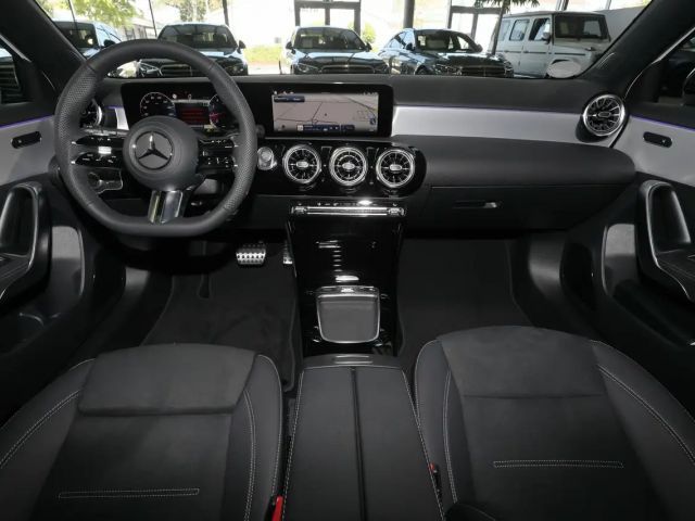 Mercedes-Benz A 180 AMG Line