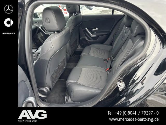 Mercedes-Benz A 200 Hatchback Progressive