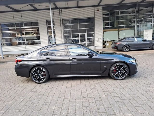 BMW 550 550i Sedan xDrive