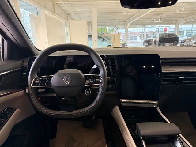 Renault Espace E-Tech Hybrid Iconic