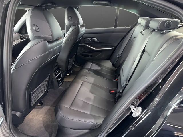 BMW 320 320d M-Sport Sedan