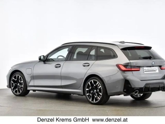 BMW 330 330e Touring xDrive