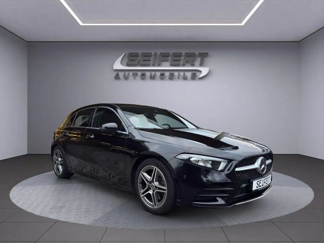 Mercedes-Benz A 220 4MATIC AMG Line
