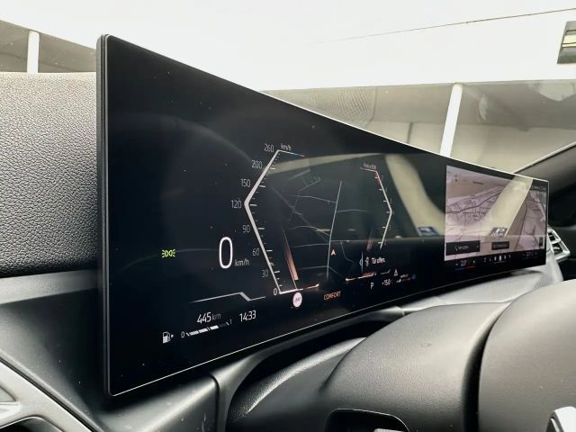 BMW 320 320i M-Sport Sedan xDrive