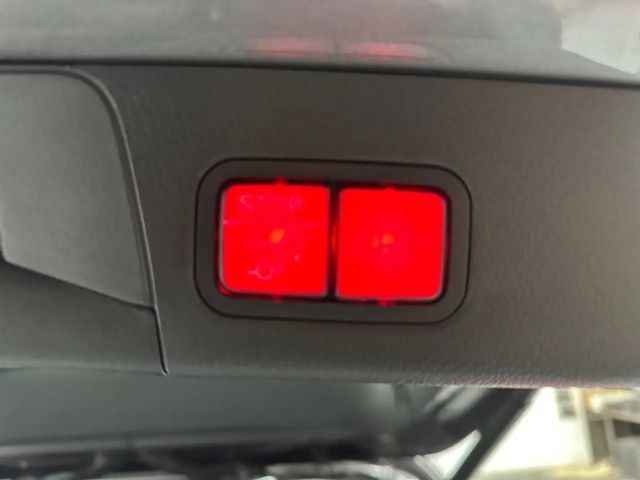 Mercedes-Benz B 200 Progressive Sedan