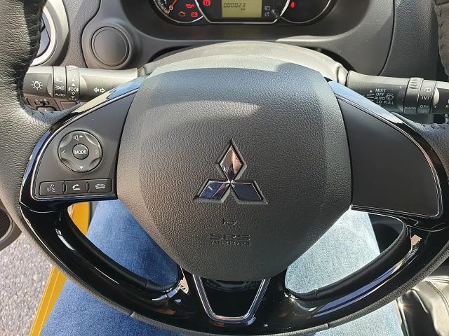 Mitsubishi Space Star Invite MIVEC Star