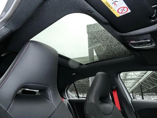 Mercedes-Benz A 35 AMG 4MATIC AMG Line