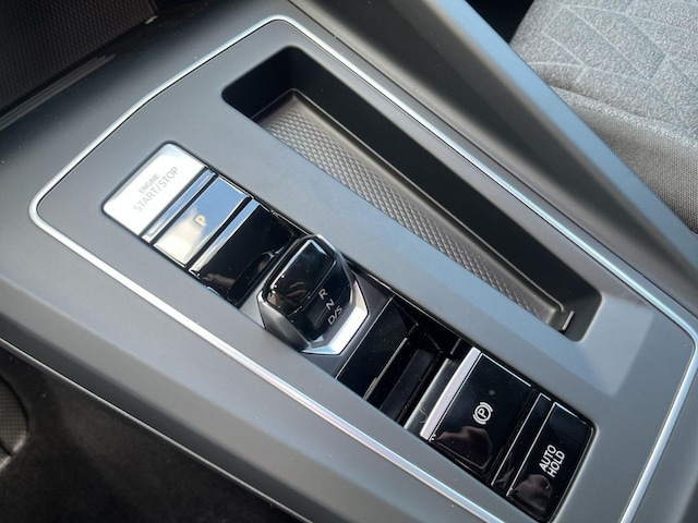 Volkswagen Golf 1.5 eTSI DSG Golf VIII Life