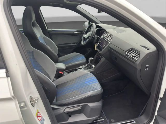 Volkswagen Tiguan 4M R PANO LM21 HARMAN KAMERA