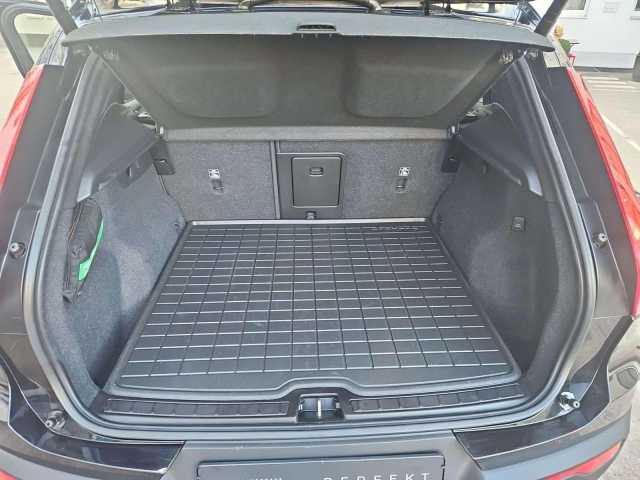 Volvo XC40 Dark Recharge Ultimate