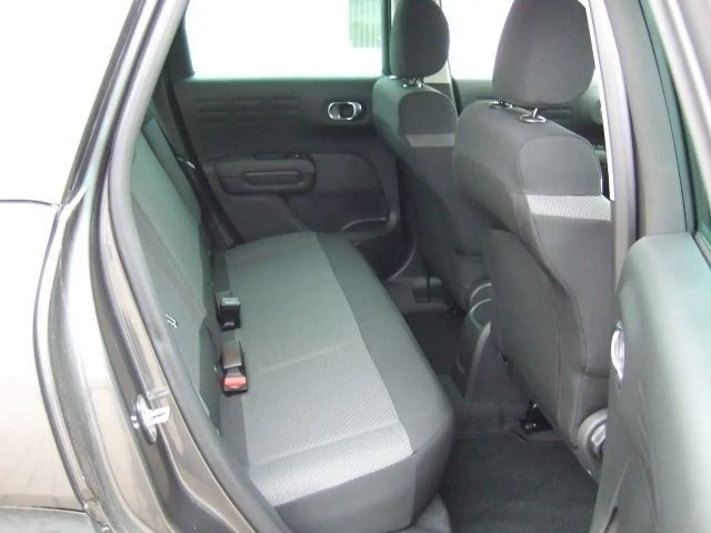 Citroën C3 Aircross Benziner 6-Gang Allwetterreifen Klima PDC LED