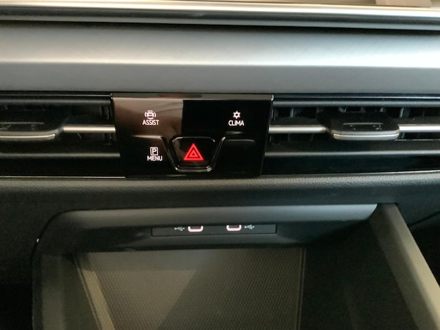 Volkswagen Golf 1.5 TSI