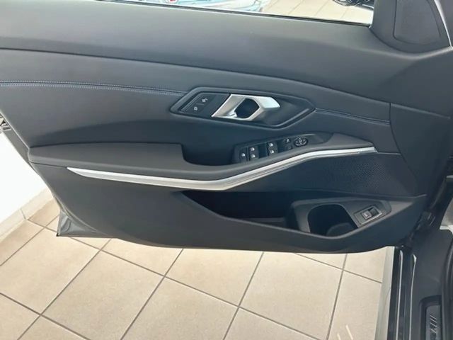 BMW 320 320i Touring