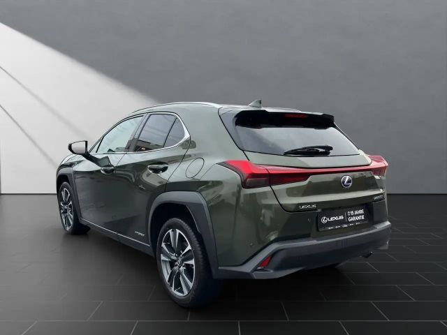 Lexus UX 250h