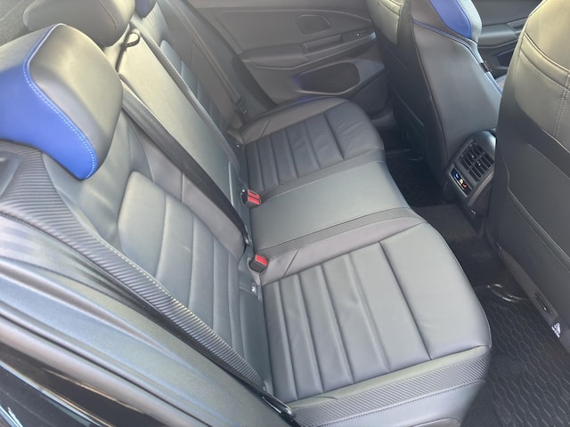 Volkswagen Golf 2.0 TSI DSG