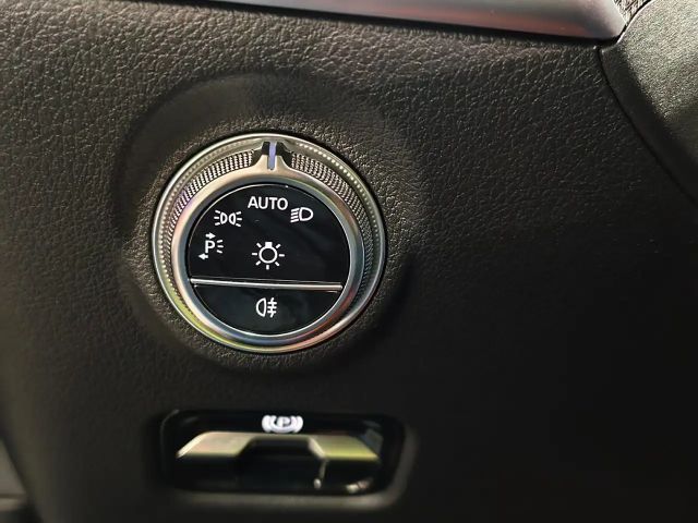 Mercedes-Benz C 220 AMG Line