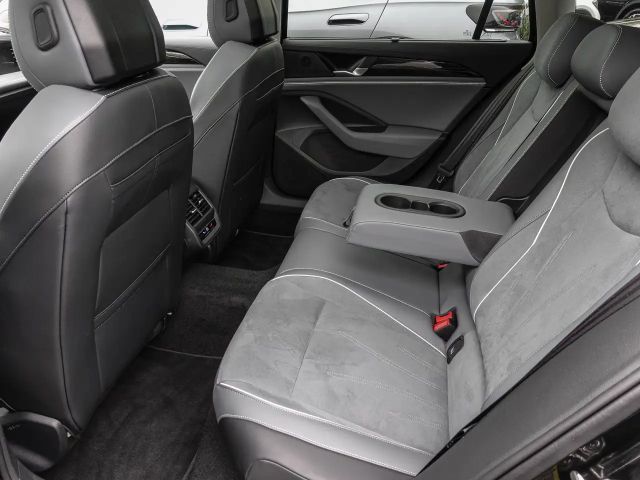 Volkswagen Passat 1.5 eTSI DSG Variant