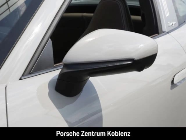 Porsche 992 4 Coupé Targa