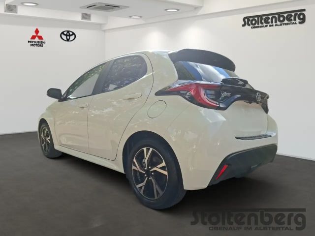 Toyota Yaris Hatchback Hybride Team D