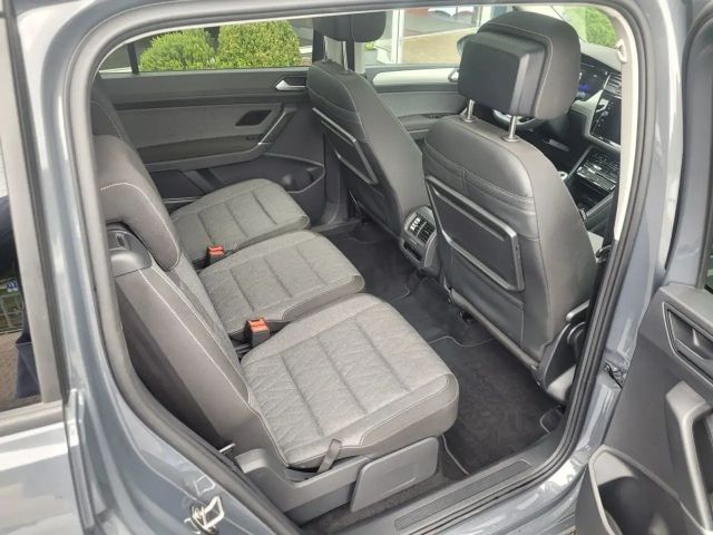 Volkswagen Touran 1.5 TSI Move