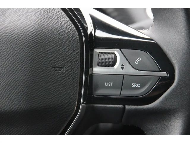 Peugeot E-2008 Active Pack