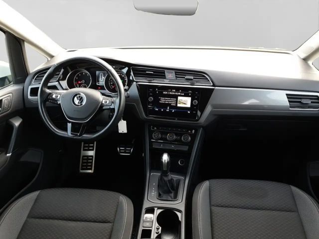 Volkswagen Touran 1.5 TSI DSG