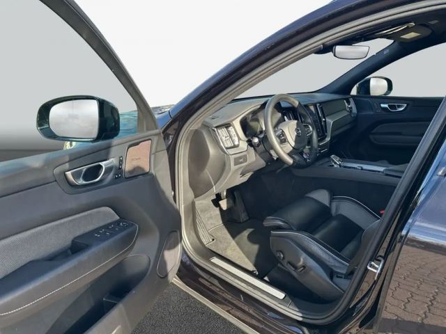 Volvo XC60 Dark Plus