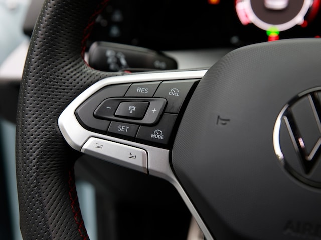 Volkswagen Golf 2.0 TSI DSG GTI Style