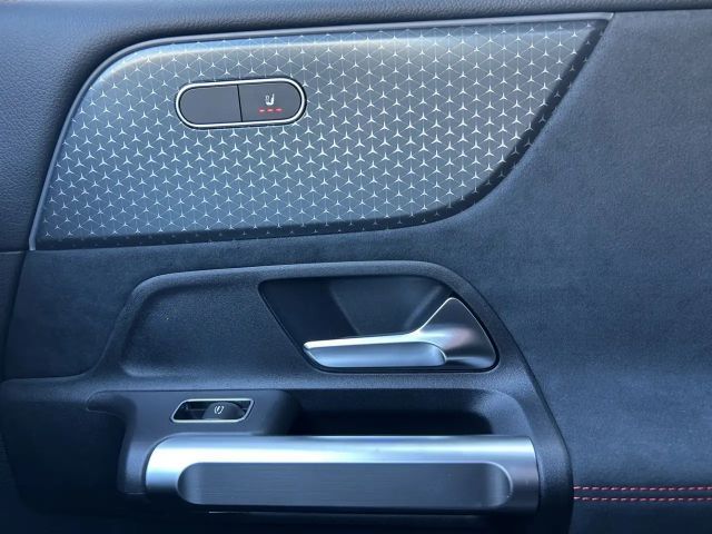 Mercedes-Benz GLB 200 AMG Line