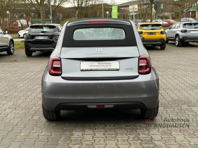 Fiat 500e Cabrio+JBL+Navi+Rückfahrkam.+PDC+Klimaaut.