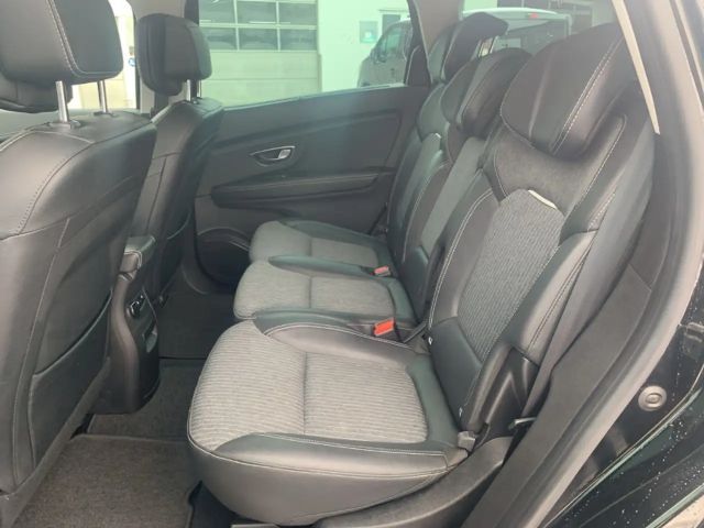 Renault Grand Scenic EDC Grand TCe 140 Techno