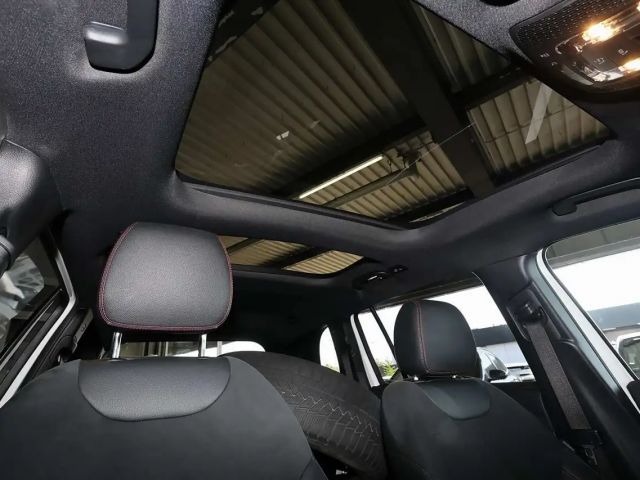 Mercedes-Benz EQB 300 4MATIC AMG Line