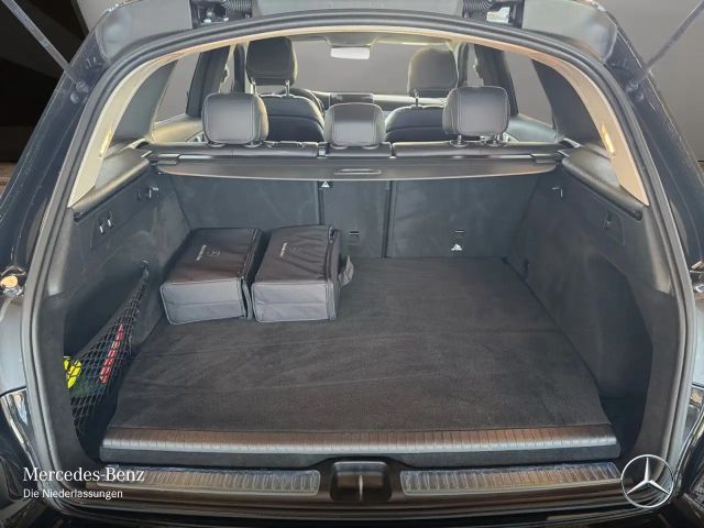 Mercedes-Benz GLC 300 4MATIC AMG Line