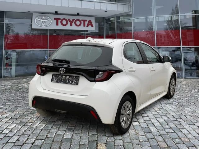 Toyota Yaris 1.0 VVT-i Comfort Hatchback