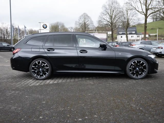 BMW 320 320d M-Sport Touring