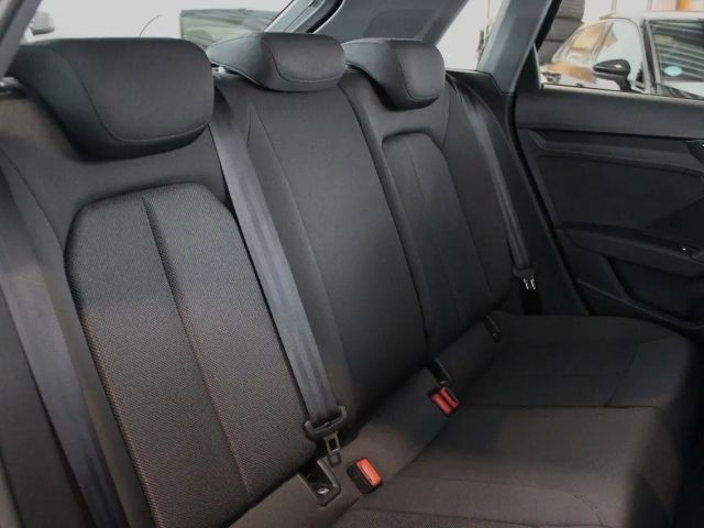 Audi A3 30 TDI Sedan Sportback